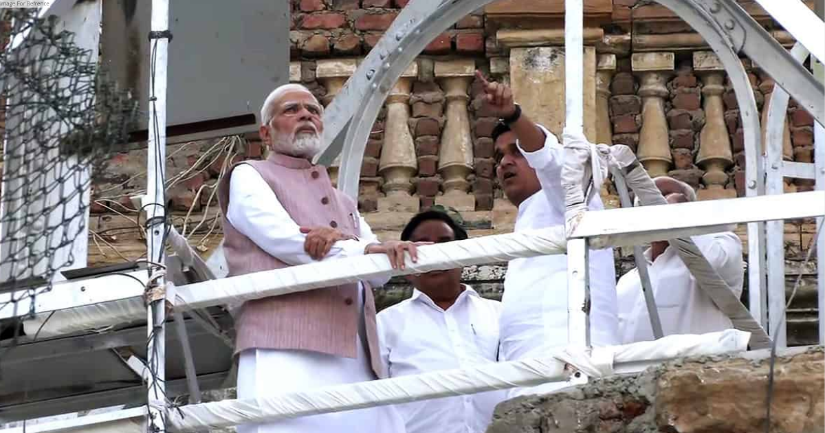 Gujarat: PM Modi visits Morbi bridge collapse site